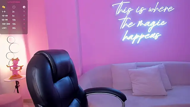 ValeriaRiveraX online show from 01.19.25