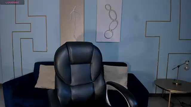 KatieStonne online show from 02.25.25