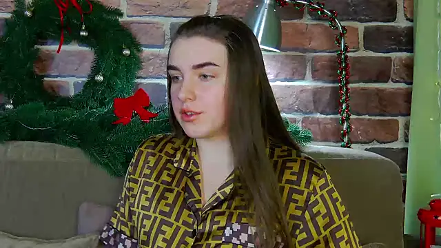 Sofia Hugs online show from 01.16.26