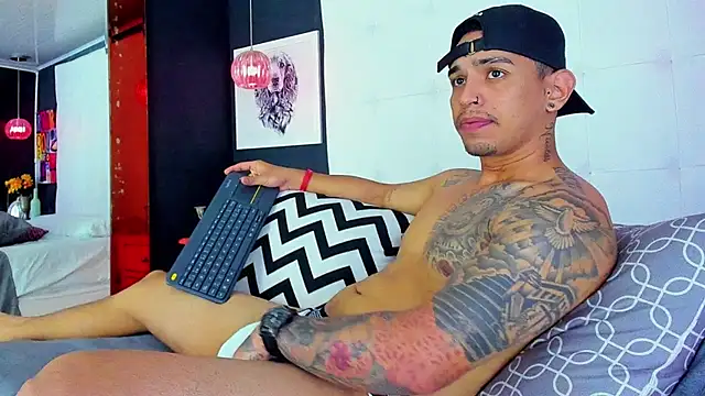 Damian09  online show from 01.21.25