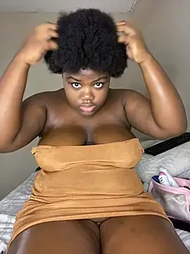 Snapshot of HornyxLadie chatting on 06.24.26 HornyxLadie online show from 06.24.26