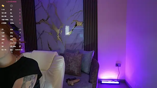 Snapshot of Anybuny chatting on 10.03.25 Anybuny online show from 10.03.25