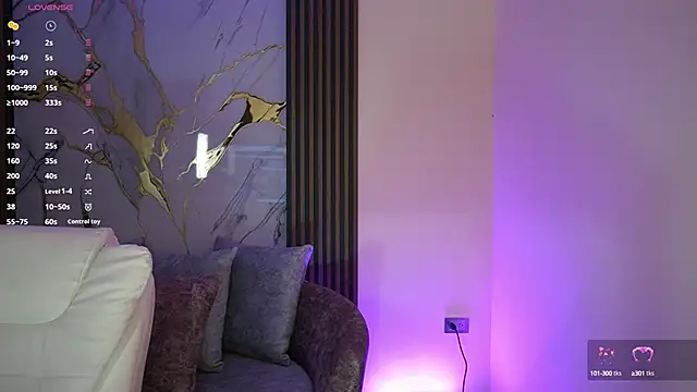 Snapshot of Anybuny chatting on 10.07.25 Anybuny online show from 10.07.25