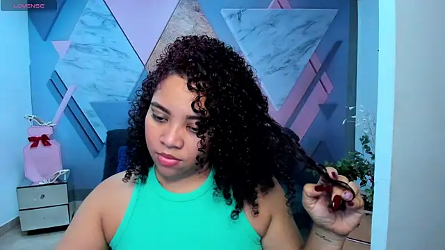 Snapshot of AngelaCoffee chatting on 02.04.25 AngelaCoffee online show from 02.04.25