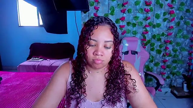 Snapshot of AngelaCoffee chatting on 04.21.26 AngelaCoffee online show from 04.21.26