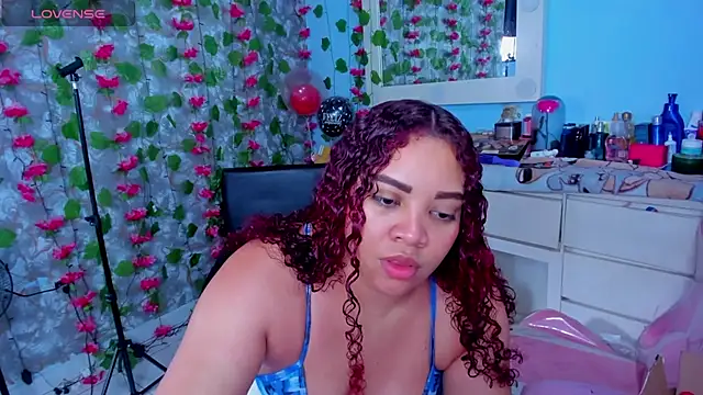 Snapshot of AngelaCoffee chatting on 06.02.26 AngelaCoffee online show from 06.02.26