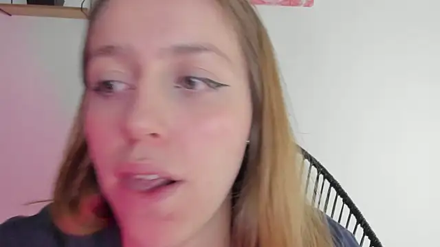 Snapshot of SofiaGc chatting on 12.27.24 SofiaGc online show from 12.27.24