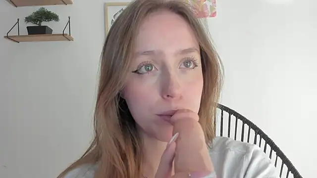 Snapshot of SofiaGc chatting on 01.15.25 SofiaGc online show from 01.15.25