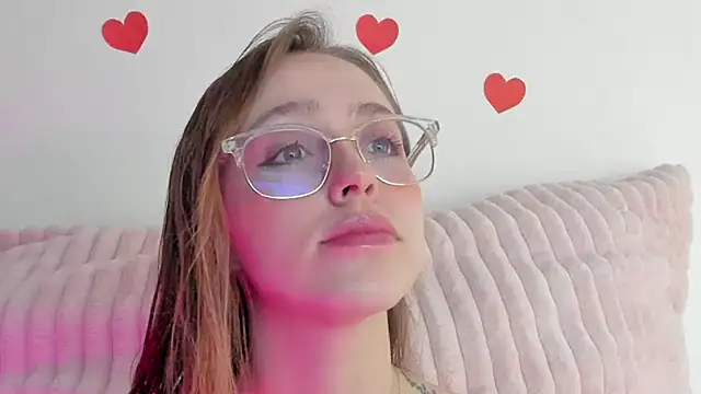 Snapshot of SofiaGc chatting on 02.15.25 SofiaGc online show from 02.15.25