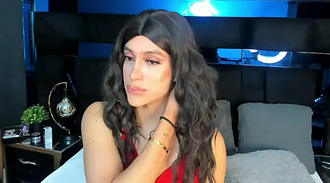 Snapshot of _cat_18 chatting on 01.06.25 cat 18 online show from 01.06.25