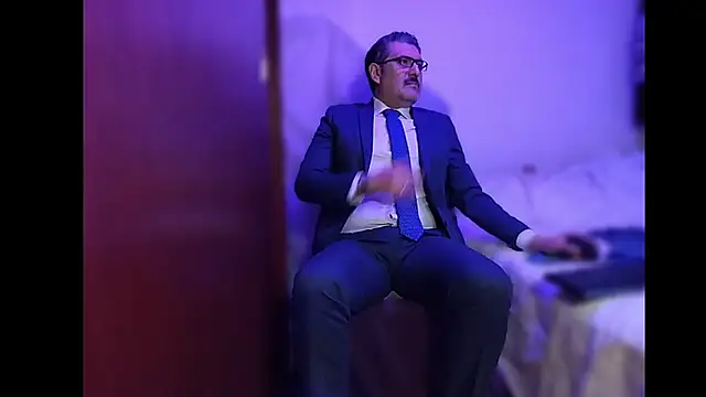 BushBator online show from 12.16.25