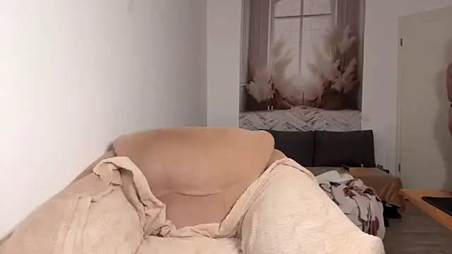 Caliiie-of online show from 10.13.25