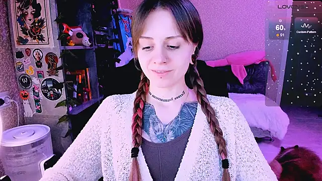 NaniMoore online show from 03.11.25