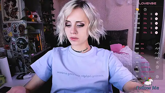 NaniMoore online show from 10.15.25