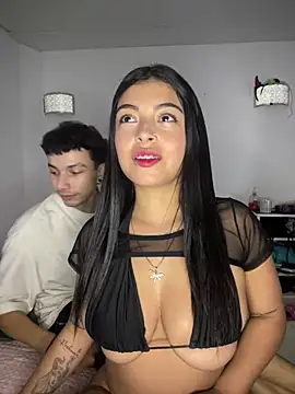 Snapshot of Dulce-diosa chatting on 01.11.25 Dulce-diosa online show from 01.11.25