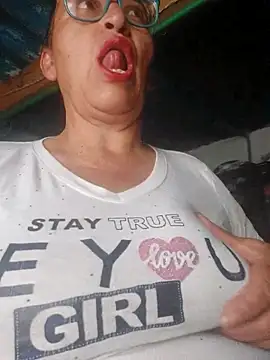 clarita 01 online show from 02.02.26