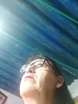 clarita 01 online show from 03.14.26