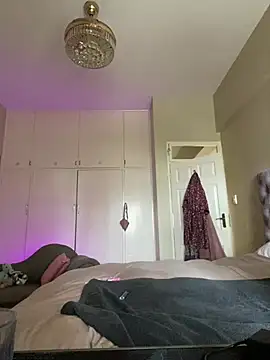 Snapshot of Indianbutter11 chatting on 01.12.25 Indianbutter11 online show from 01.12.25