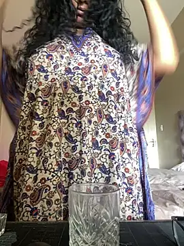 Snapshot of Indianbutter11 chatting on 01.22.25 Indianbutter11 online show from 01.22.25