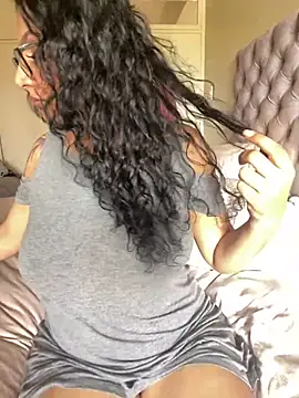 Snapshot of Indianbutter11 chatting on 02.05.25 Indianbutter11 online show from 02.05.25