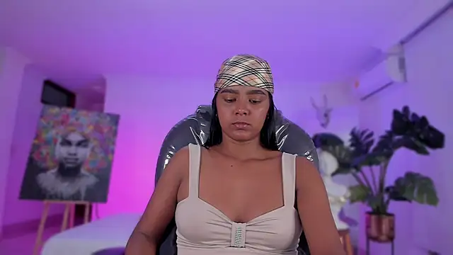 JANYLOVE   online show from 02.20.25