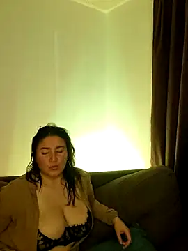 kitty 84 online show from 12.18.25