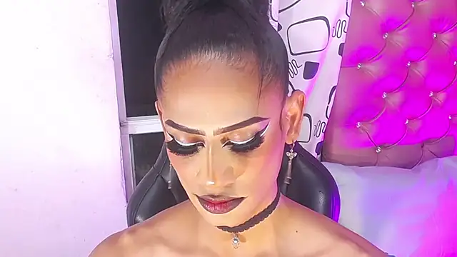 Snapshot of Aslhy_Goddessx chatting on 10.19.25 Aslhy Goddessx online show from 10.19.25