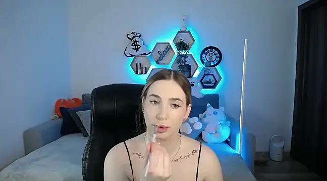 SabrinViolet online show from 03.11.25