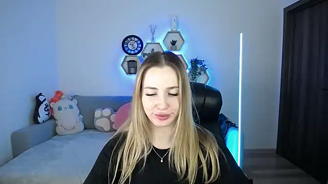 SabrinViolet online show from 03.09.26