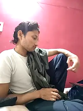 Snapshot of Indiandaddy11 chatting on 02.13.25 Indiandaddy11 online show from 02.13.25