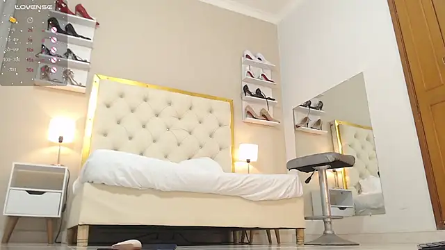 Sara Gomez online show from 10.30.25