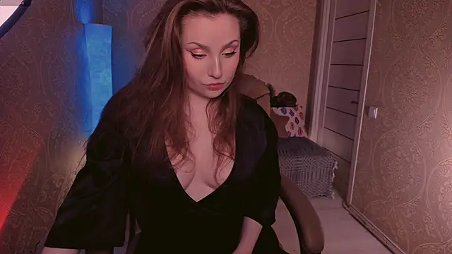 Eesmaaarrr online show from 09.15.25