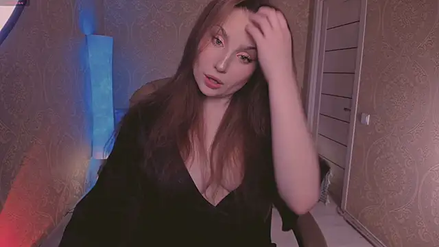 Eesmaaarrr online show from 09.24.25