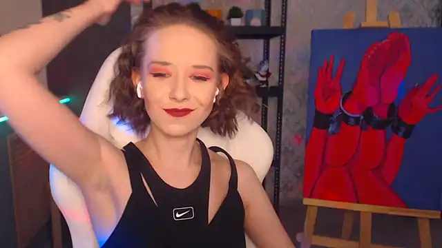 Snapshot of FascinatingEyess chatting on 01.04.25 FascinatingEyess online show from 01.04.25