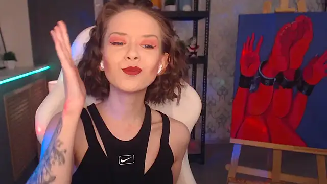 Snapshot of FascinatingEyess chatting on 01.06.25 FascinatingEyess online show from 01.06.25