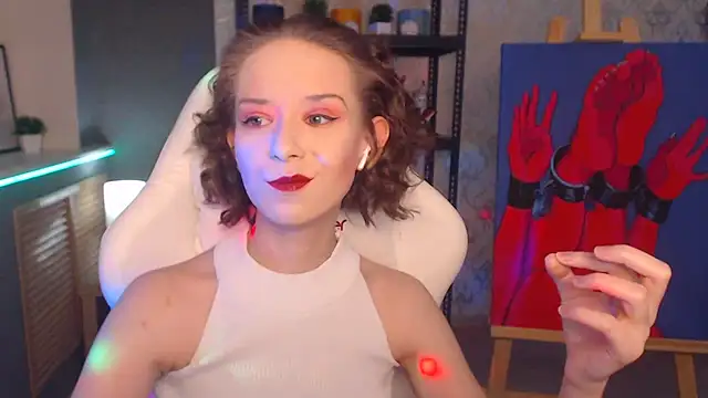 Snapshot of FascinatingEyess chatting on 01.29.25 FascinatingEyess online show from 01.29.25