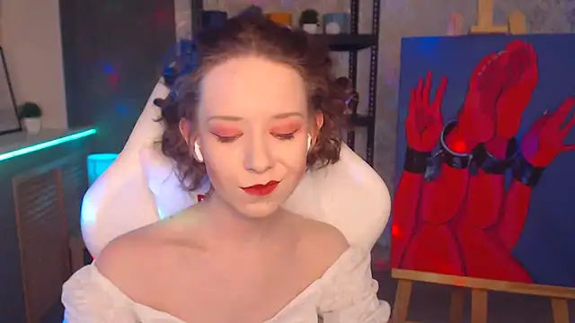 Snapshot of FascinatingEyess chatting on 02.06.25 FascinatingEyess online show from 02.06.25