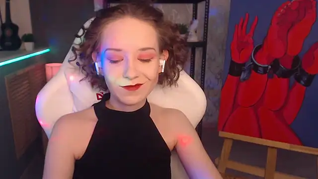 Snapshot of FascinatingEyess chatting on 03.12.25 FascinatingEyess online show from 03.12.25