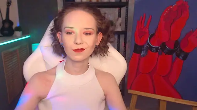 Snapshot of FascinatingEyess chatting on 03.17.25 FascinatingEyess online show from 03.17.25