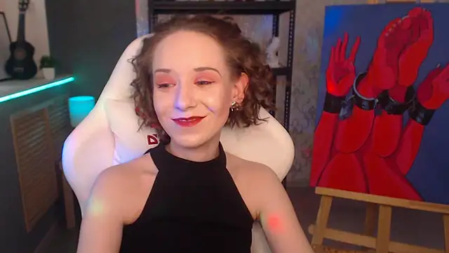 Snapshot of FascinatingEyess chatting on 03.22.25 FascinatingEyess online show from 03.22.25