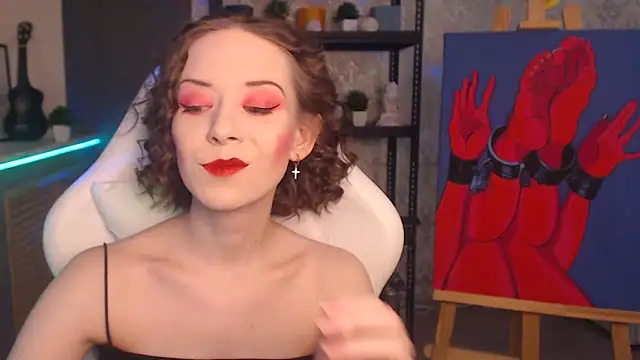 Snapshot of FascinatingEyess chatting on 11.09.25 FascinatingEyess online show from 11.09.25