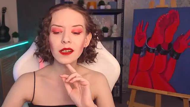 Snapshot of FascinatingEyess chatting on 11.14.25 FascinatingEyess online show from 11.14.25