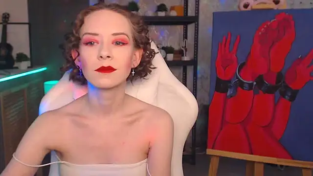 Snapshot of FascinatingEyess chatting on 02.14.26 FascinatingEyess online show from 02.14.26