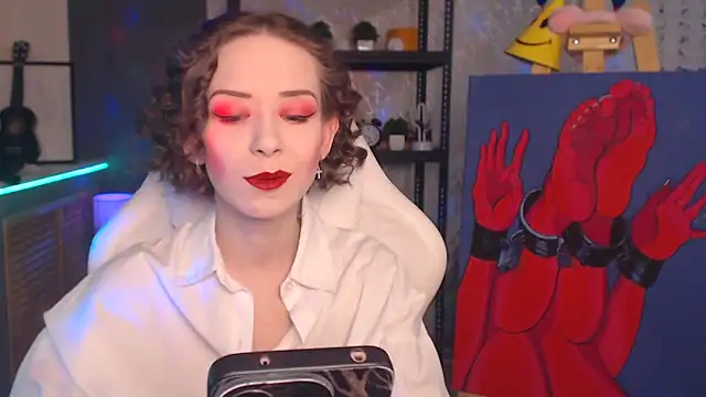 Snapshot of FascinatingEyess chatting on 02.19.26 FascinatingEyess online show from 02.19.26