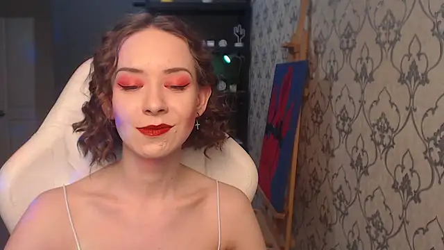 Snapshot of FascinatingEyess chatting on 05.04.26 FascinatingEyess online show from 05.04.26