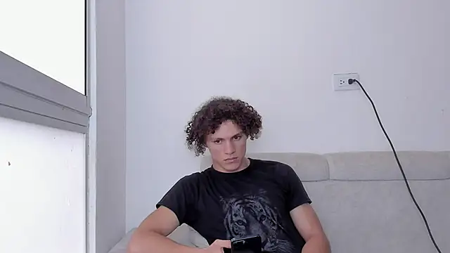 laurent nova online show from 02.18.25