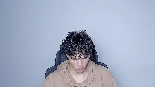 laurent nova online show from 11.14.25