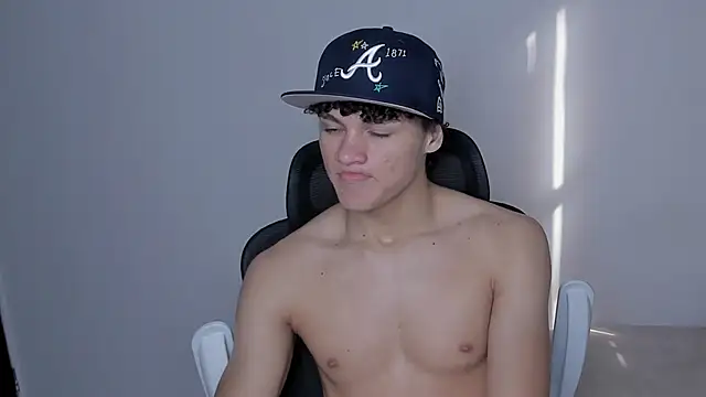 laurent nova online show from 11.30.25