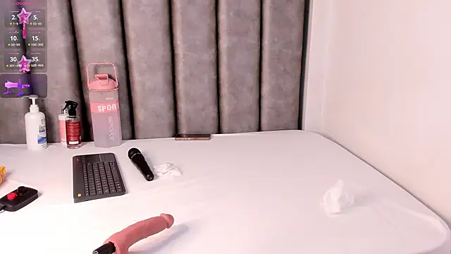 Snapshot of Katy_thompson_ chatting on 11.09.25 Katy thompson online show from 11.09.25