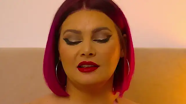 Snapshot of RissaRheys chatting on 12.06.24 RissaRheys online show from 12.06.24